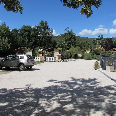 Les Chalets Du Verger Des Ascarines Corneilla-de-Conflent Bagian luar foto