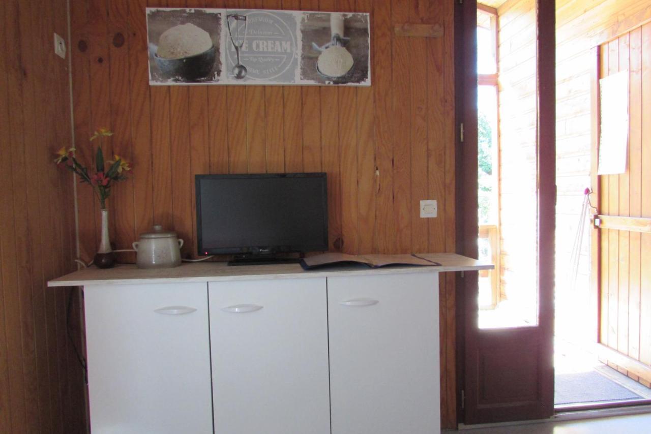 Les Chalets Du Verger Des Ascarines Corneilla-de-Conflent Bagian luar foto