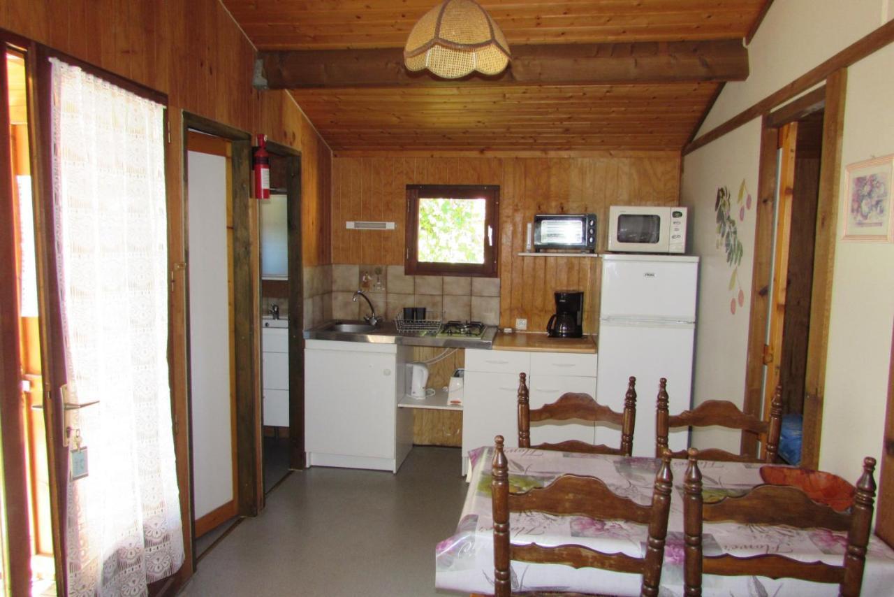 Les Chalets Du Verger Des Ascarines Corneilla-de-Conflent Bagian luar foto