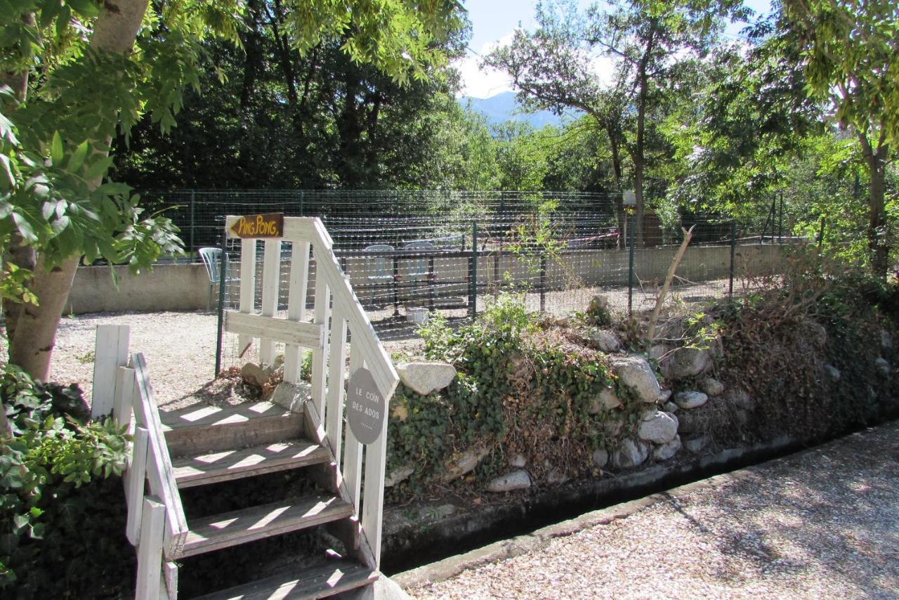 Les Chalets Du Verger Des Ascarines Corneilla-de-Conflent Bagian luar foto